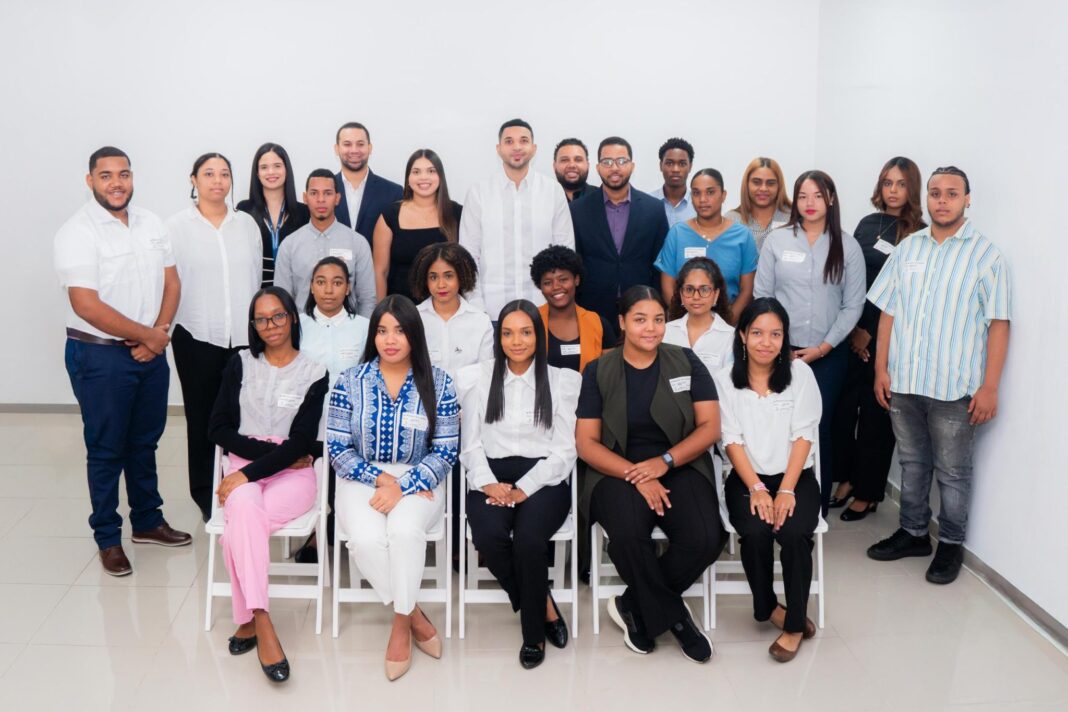 mi-primera-oportunidad_ministerio-de-la-juventud_carlos-valdez_pasantes_4-2048x1365