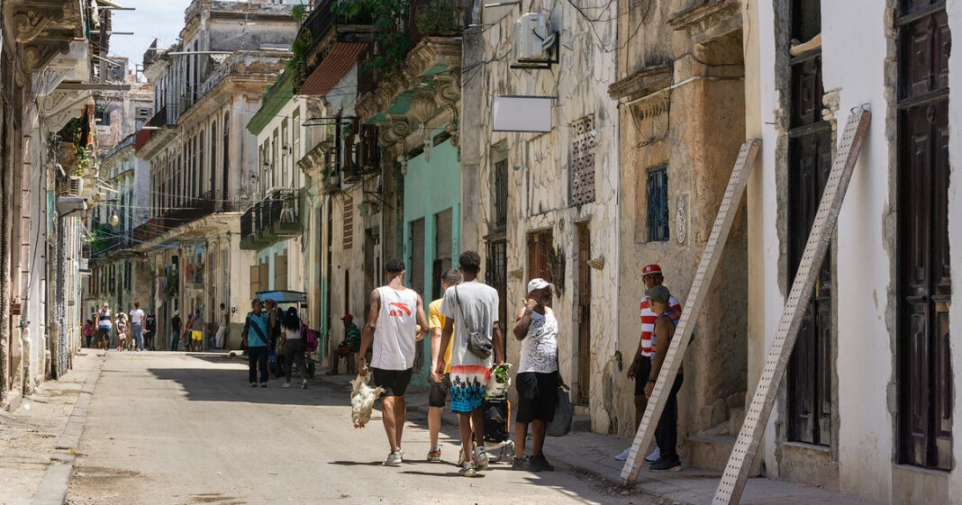 1733335774-critico-arte-nuevo-apagon-masivo-cuba-unico-acaba-colapsar-gobierno