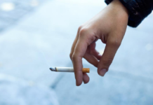 Gobierno español endurece restricciones al tabaco y vapeadores con nueva reforma