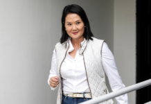 Keiko Fujimori inicia transición presidencial en medio de retos políticos