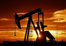 El petróleo sube 77 % en el año ante la escalada del conflicto en Oriente Medio