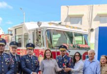 Cuerpo de Bomberos del Distrito Nacional recibe dos camiones entregados por Carolina Mejía