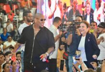 Bulin 47 respalda a Carolina Mejía durante acto político