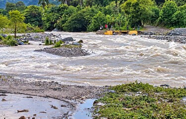 crecida-rio-las-cuevas-afecta-comunidades-en-guayabal-89933155-focus-0-0-375-240